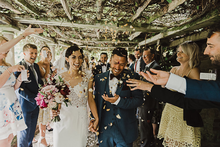 Confetti Throw Stylish Woodland Tipi Wedding Flower Arch https://willpatrickweddings.com/
