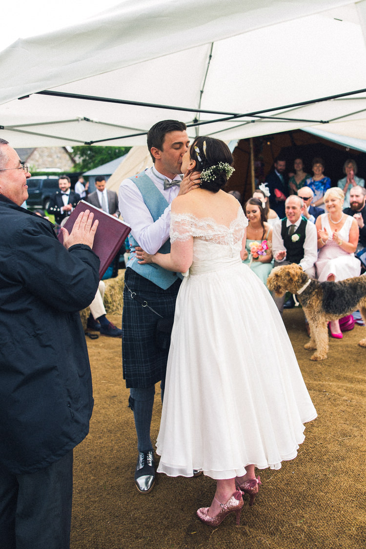 Outdoorsy Welcoming Colourful Tipi Wedding http://www.sallytphoto.com/