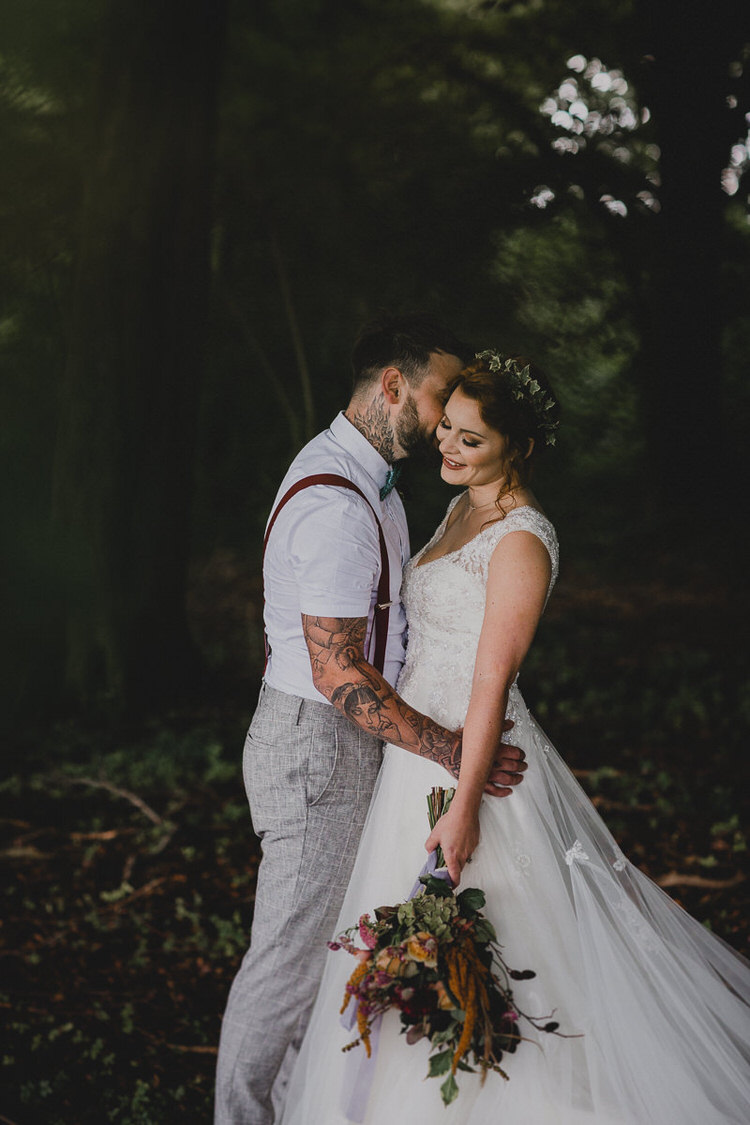 Atmospheric Woodland Wedding Ideas http://www.kategrayphotography.com/