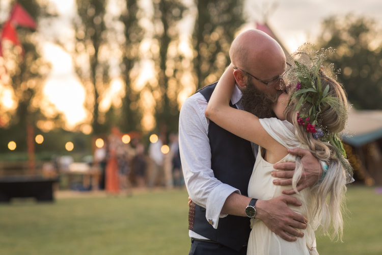 Boho Festival Tipi Wedding http://alexaclarkekent.com/