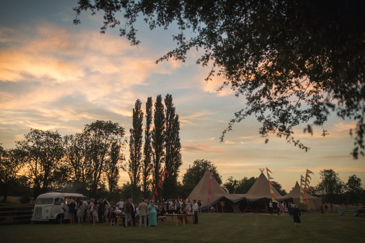 Boho Festival Tipi Wedding http://alexaclarkekent.com/