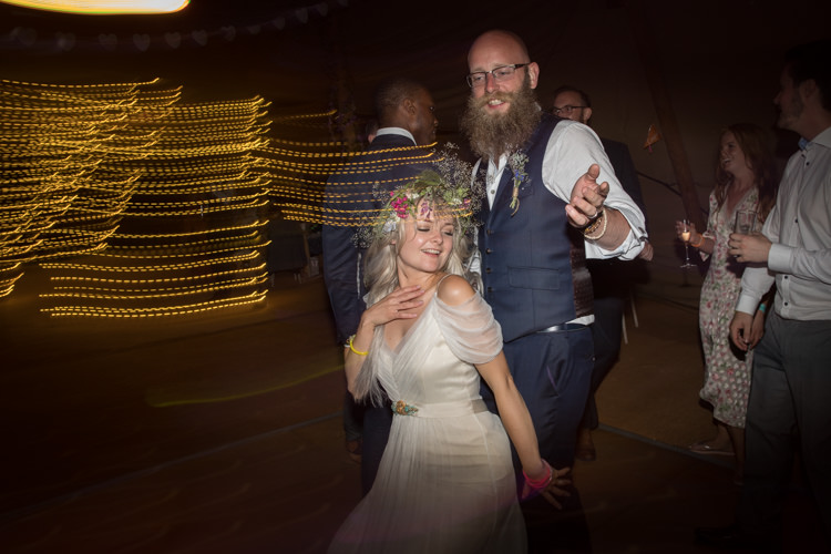 Boho Festival Tipi Wedding http://alexaclarkekent.com/