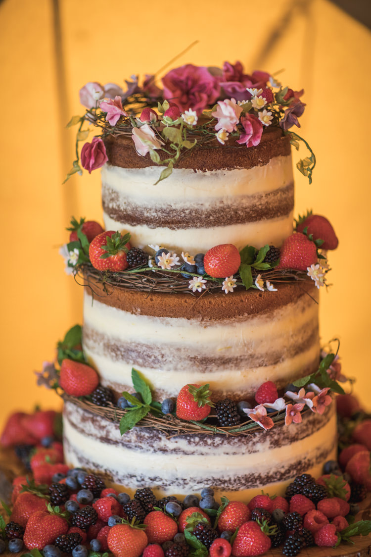 Naked Cake Sponge Layer Fruit Berries Flowers Boho Festival Tipi Wedding http://alexaclarkekent.com/