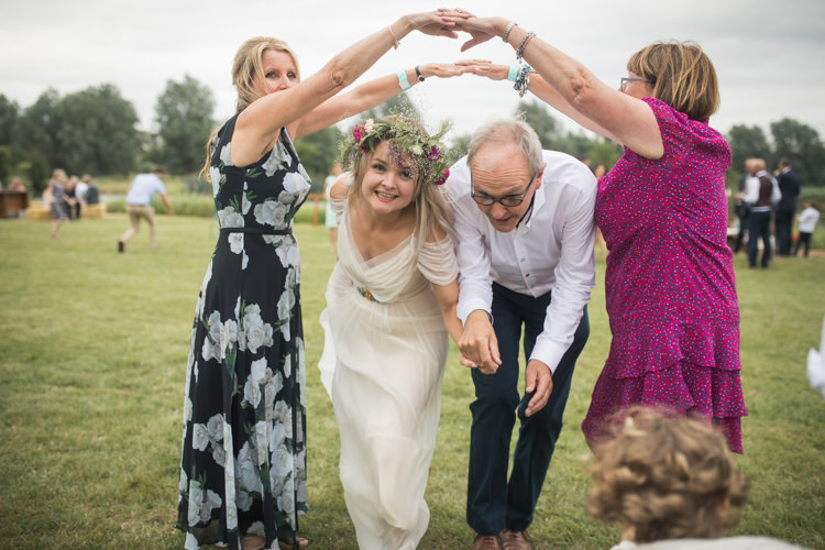 Boho Festival Tipi Wedding http://alexaclarkekent.com/
