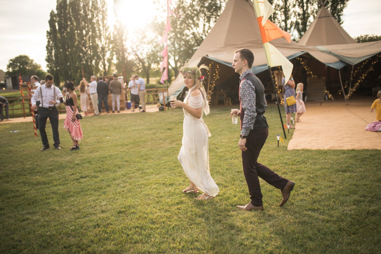 Boho Festival Tipi Wedding http://alexaclarkekent.com/