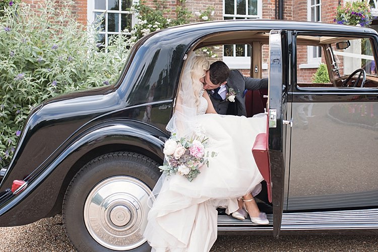 Classic Romantic Pretty Wedding https://kerryannduffy.com/
