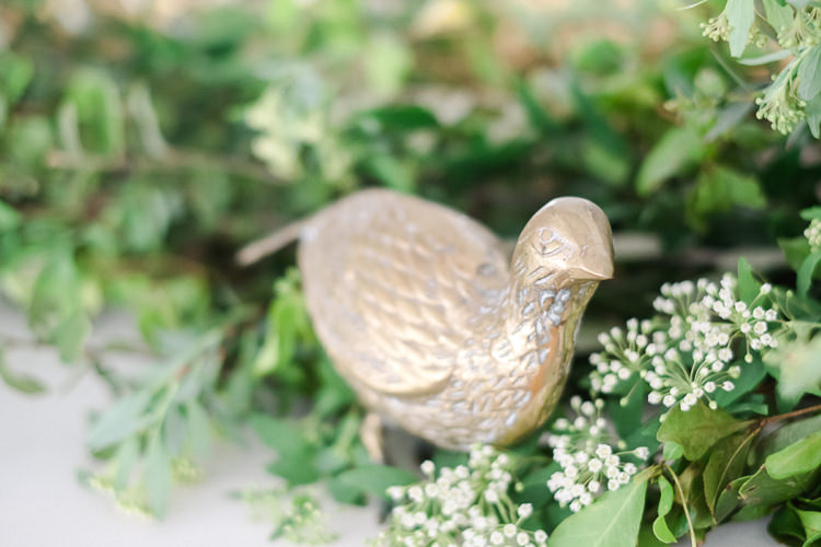 Light Soft Romantic Wedding Ideas http://www.vanessavelez.photo/