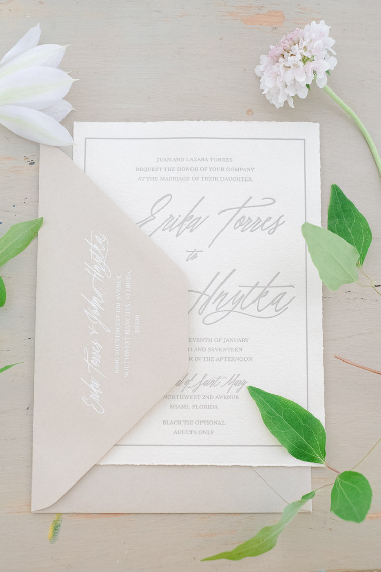 Stationery Invites Inbitations Grey Neutral Calligraphy Light Soft Romantic Wedding Ideas http://www.vanessavelez.photo/