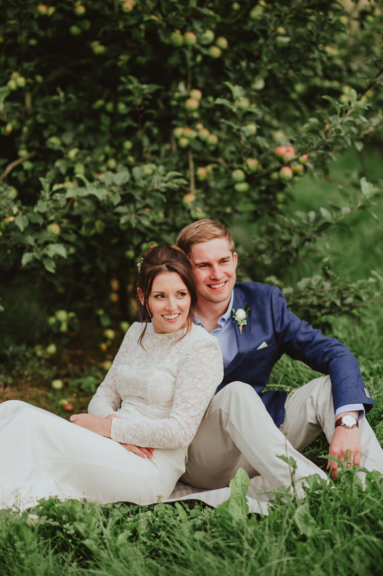 Rustic Greenery White Apple Orchard Wedding http://bigbouquet.co.uk/