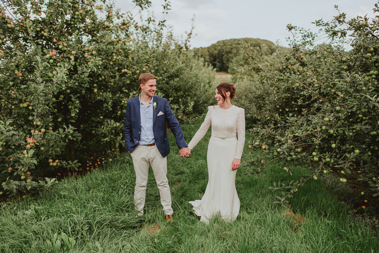 Rustic Greenery White Apple Orchard Wedding http://bigbouquet.co.uk/