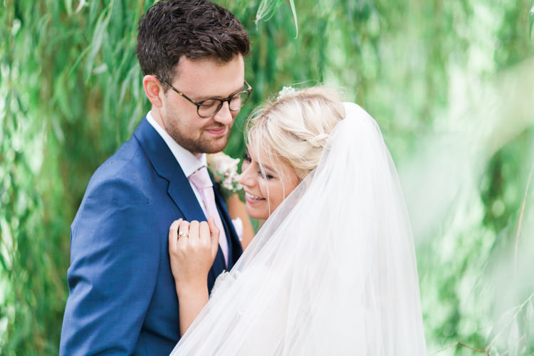Simple Natural Honest Marquee Wedding https://www.gemmagiorgio.com/