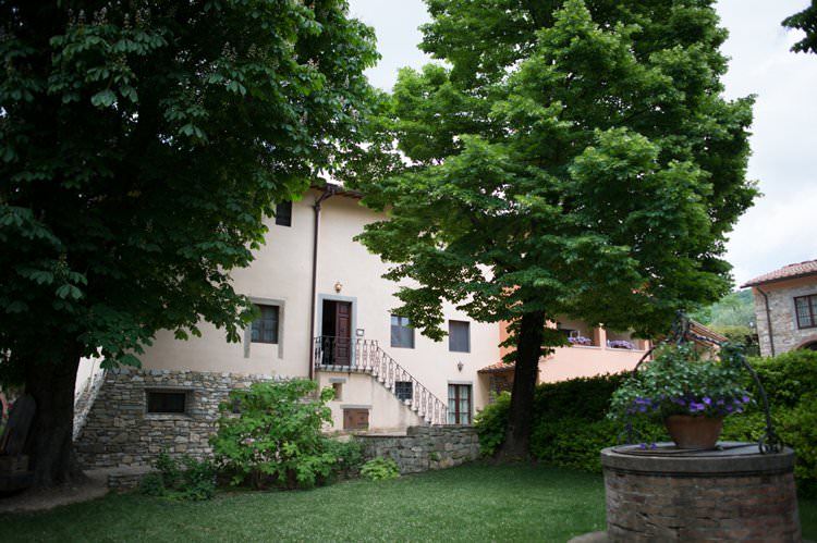 Venue Villa Trees Yellow Navy Outdoor Tuscany Wedding http://www.natalymontanari.com/