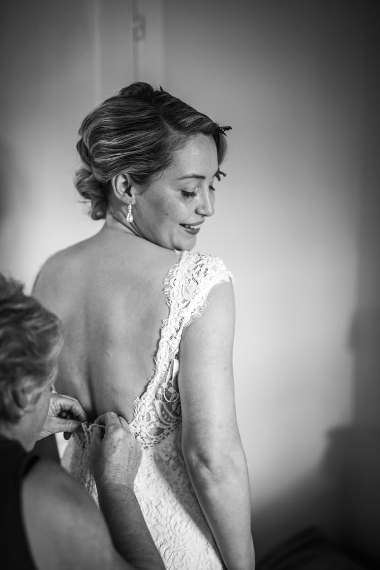 Bride Lace Scoop Back Up-do Wave Yellow Navy Outdoor Tuscany Wedding http://www.natalymontanari.com/
