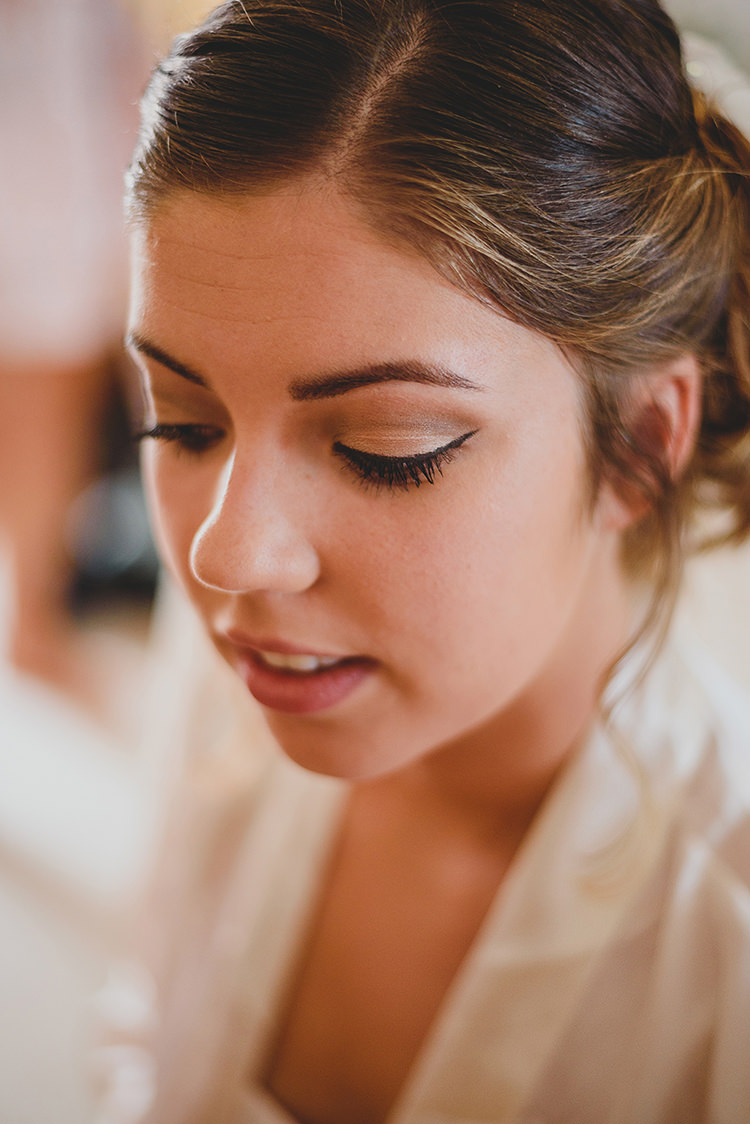 Make Up Bride Bridal Style Eyeliner Vintage Retro Inspired Pastel Wedding https://www.georgiarachael.com/