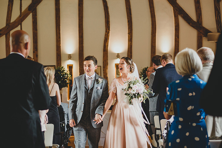 Vintage Retro Inspired Pastel Wedding https://www.georgiarachael.com/