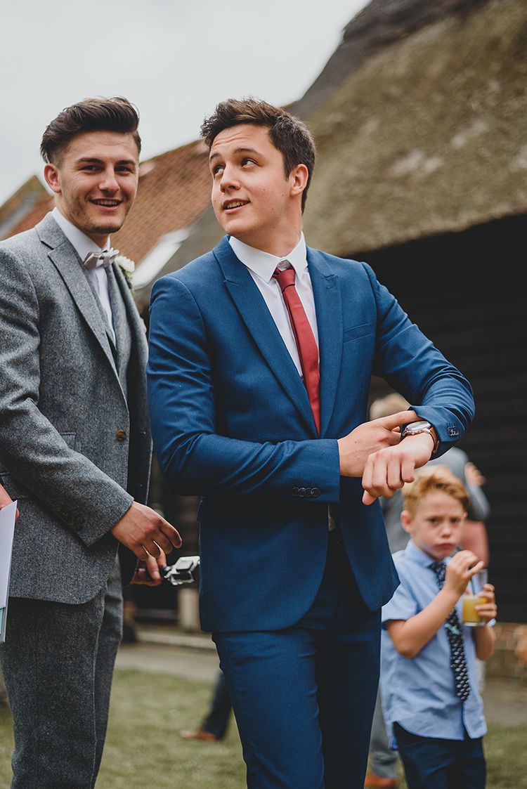 Vintage Retro Inspired Pastel Wedding https://www.georgiarachael.com/