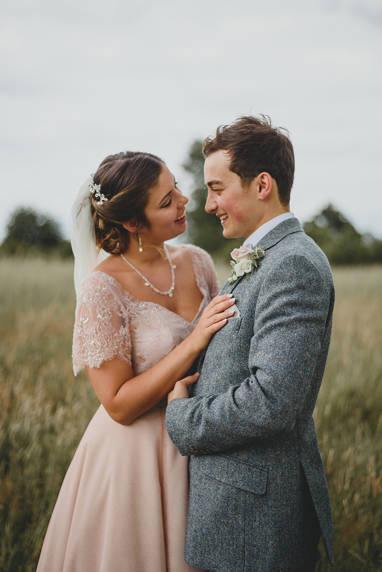Vintage Retro Inspired Pastel Wedding https://www.georgiarachael.com/