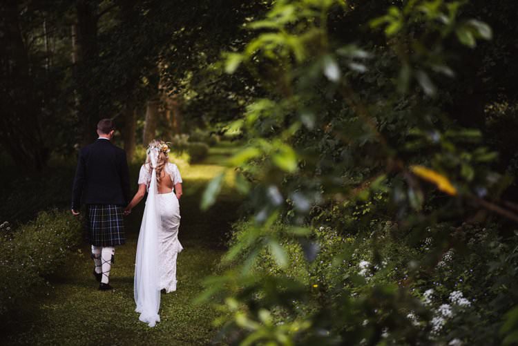 Bohemian Creative Summer Barn Wedding http://www.pocketsquarephotography.com/