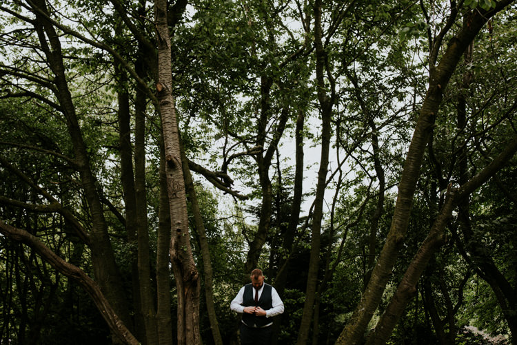 Unique Personal Natural Wedding Style https://photo.shuttergoclick.com/
