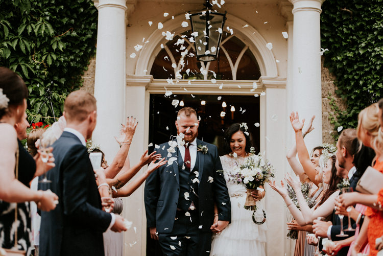 Confetti Unique Personal Natural Wedding Style https://photo.shuttergoclick.com/