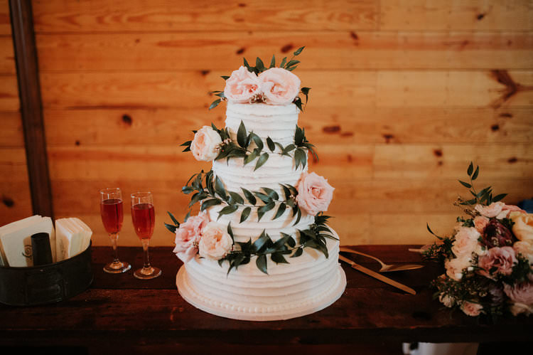 Outdoor Rustic Boho Barn Natural White Cake Foliage Blush Roses | Organic Earthy Fun Wedding Oklahoma http://zaynewilliams.com/