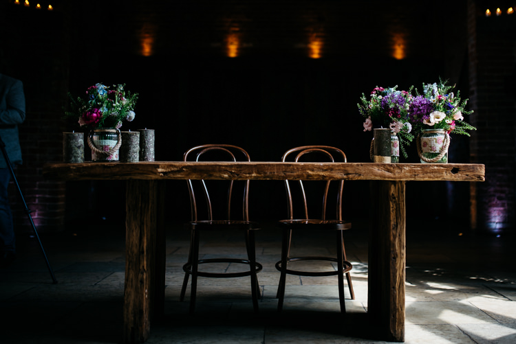 Red Rustic Spring Barn Wedding http://www.jennymacare.com/