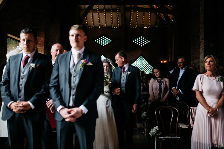 Red Rustic Spring Barn Wedding http://www.jennymacare.com/