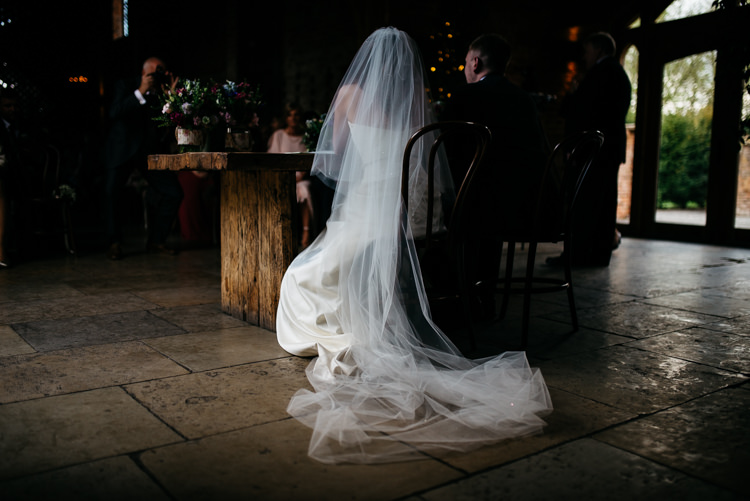 Veil Bride Bridal Red Rustic Spring Barn Wedding http://www.jennymacare.com/