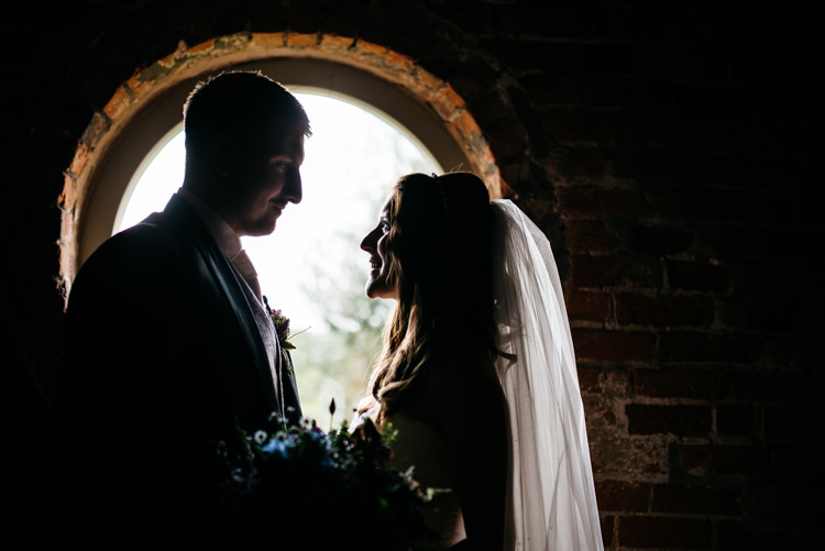 Red Rustic Spring Barn Wedding http://www.jennymacare.com/