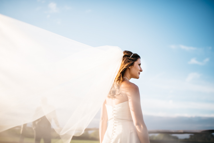 Red Rustic Spring Barn Wedding http://www.jennymacare.com/