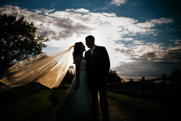 Red Rustic Spring Barn Wedding http://www.jennymacare.com/