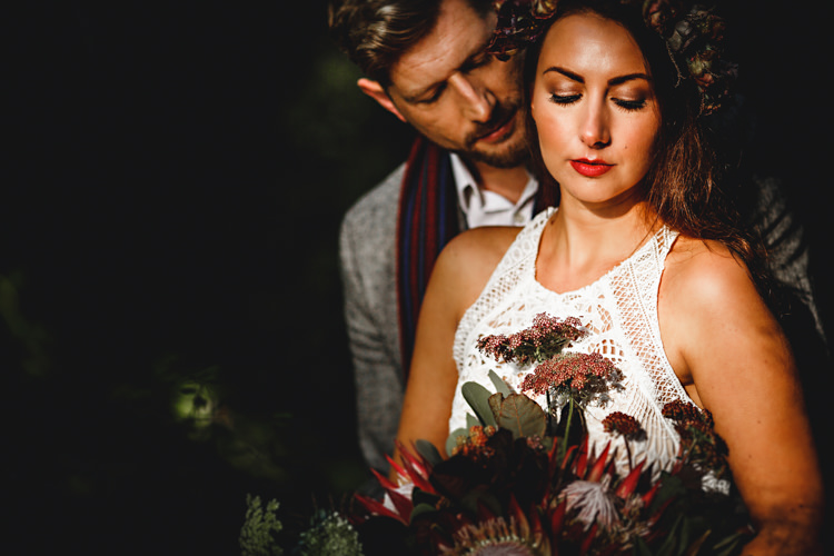 Make Up Bride Bridal Cosy Autumn Woodland Tipi Wedding Ideas http://hbaphotography.com/