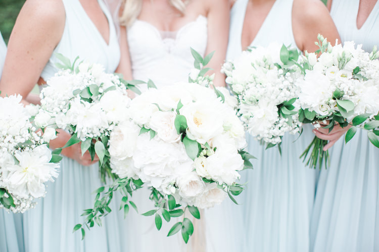 White Bouquet Flowers Rose Hydrangea Bride Bridal Ribbons Peonies Fresh Modern Countryside Outdoor Wedding https://www.nikkismoments.com/
