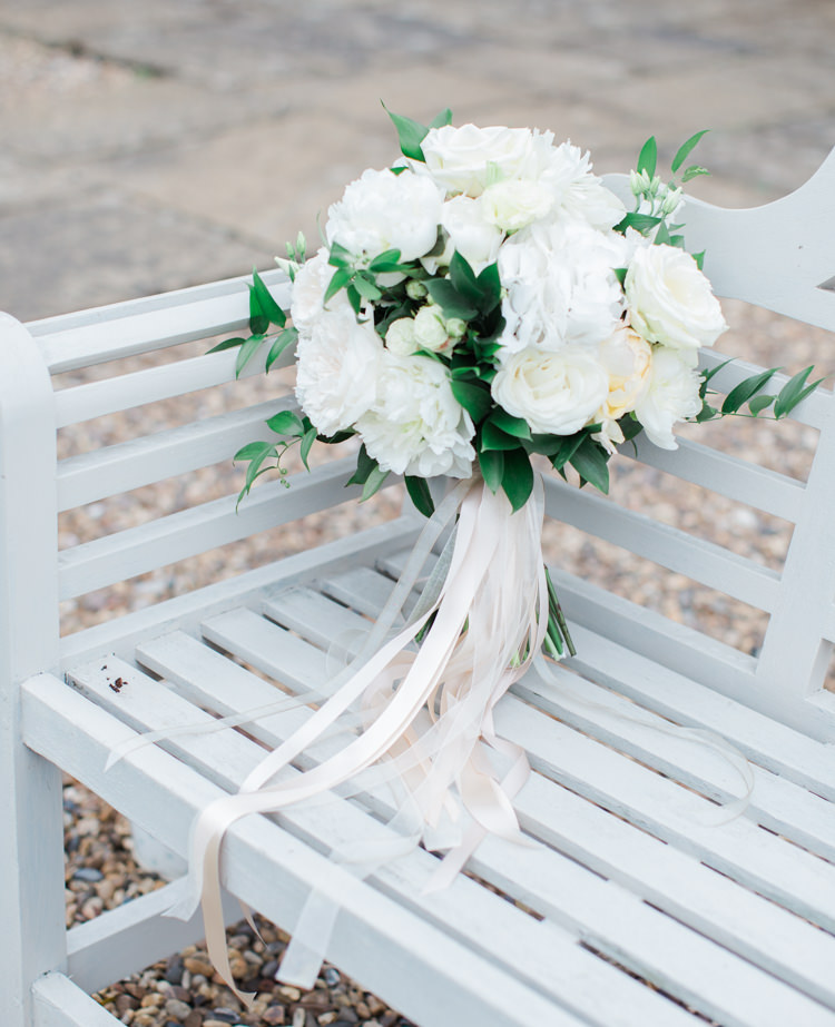 White Bouquet Flowers Rose Hydrangea Bride Bridal Ribbons Peonies Fresh Modern Countryside Outdoor Wedding https://www.nikkismoments.com/