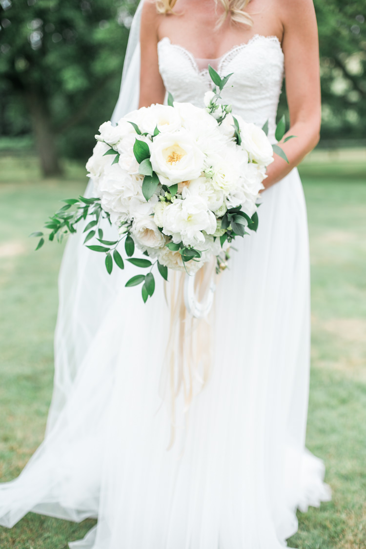 White Bouquet Flowers Rose Hydrangea Bride Bridal Ribbons Peonies Fresh Modern Countryside Outdoor Wedding https://www.nikkismoments.com/