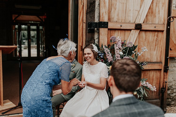 Beautiful Simple Relaxed Barn Wedding http://jenmarino.com/