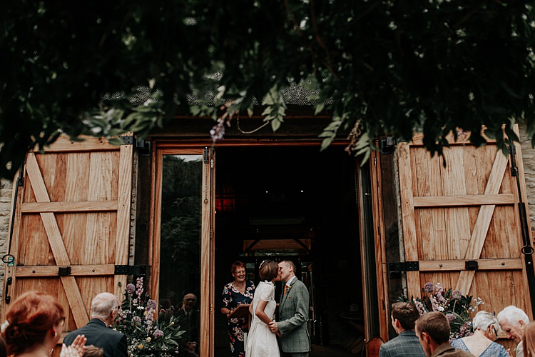 Beautiful Simple Relaxed Barn Wedding http://jenmarino.com/