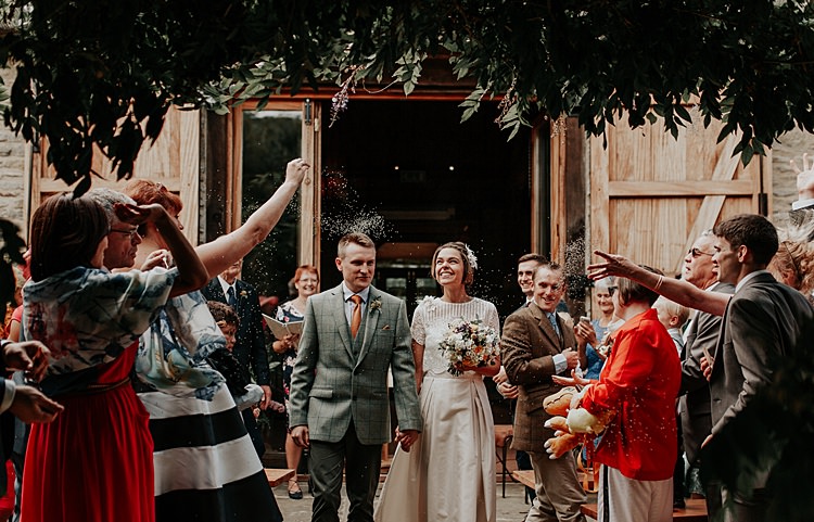 Confetti Throw Beautiful Simple Relaxed Barn Wedding http://jenmarino.com/