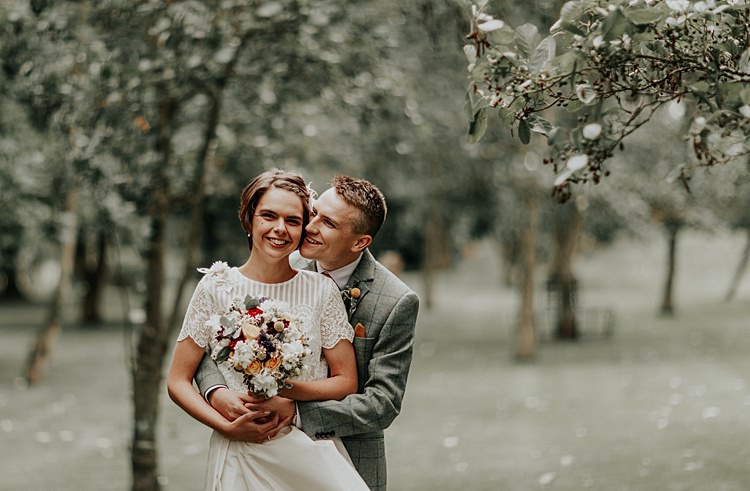 Beautiful Simple Relaxed Barn Wedding http://jenmarino.com/