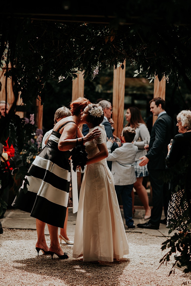 Beautiful Simple Relaxed Barn Wedding http://jenmarino.com/