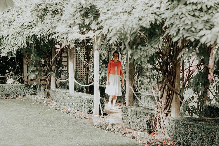 Beautiful Simple Relaxed Barn Wedding http://jenmarino.com/