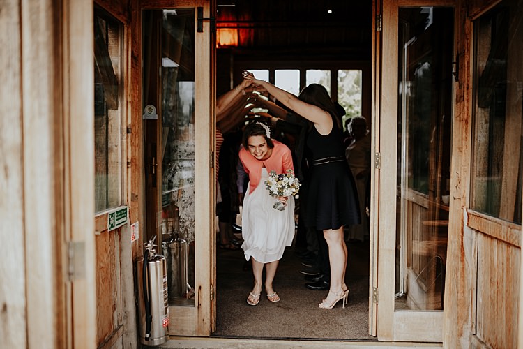 Beautiful Simple Relaxed Barn Wedding http://jenmarino.com/