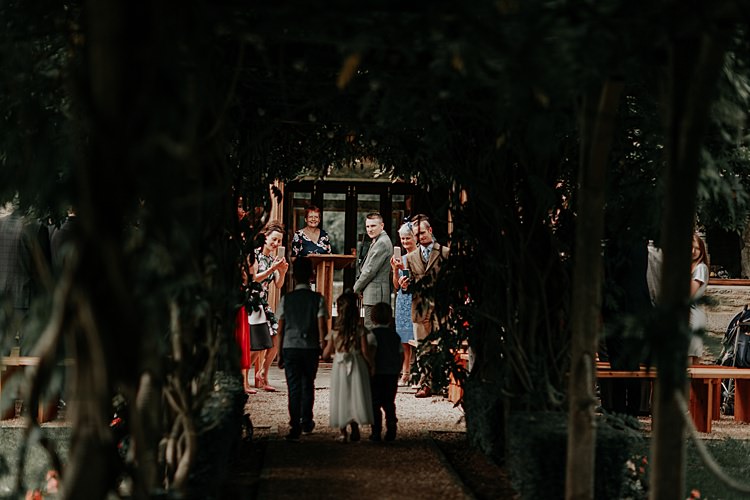 Beautiful Simple Relaxed Barn Wedding http://jenmarino.com/