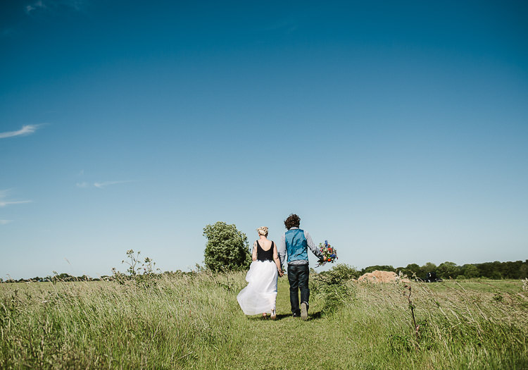 Super Cool Informal Party Wedding http://www.luisholden.com/