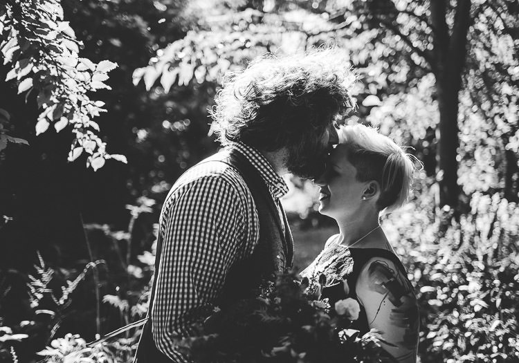 Super Cool Informal Party Wedding http://www.luisholden.com/