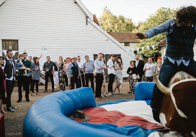 Super Cool Informal Party Wedding http://www.luisholden.com/