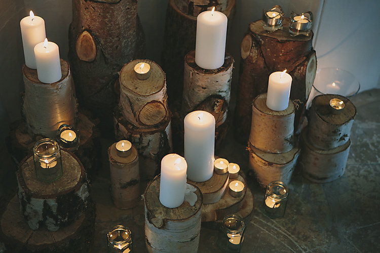 Log Wood Slice Candles Tea Lights Rustic Display Pretty Country Gin Wedding http://www.victoriasomersethowphotography.co.uk/