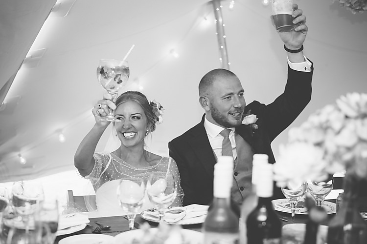 Pretty Country Gin Wedding http://www.victoriasomersethowphotography.co.uk/