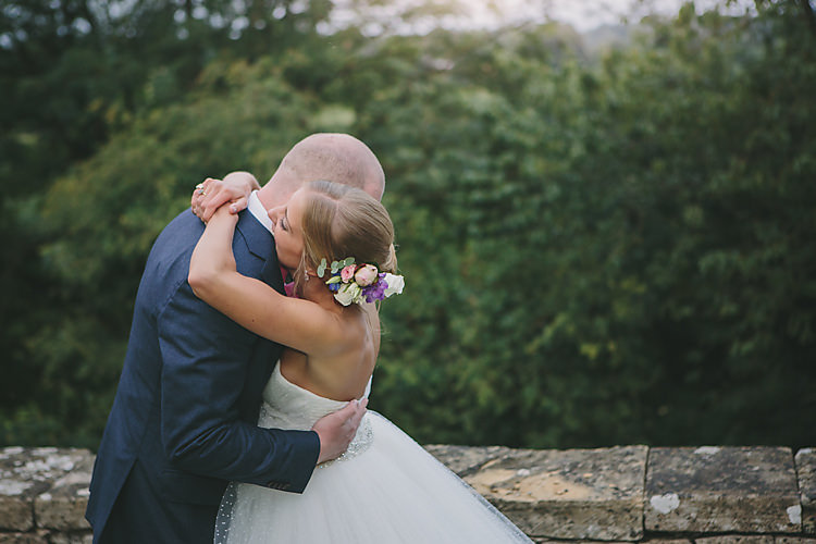 Pretty Country Gin Wedding http://www.victoriasomersethowphotography.co.uk/