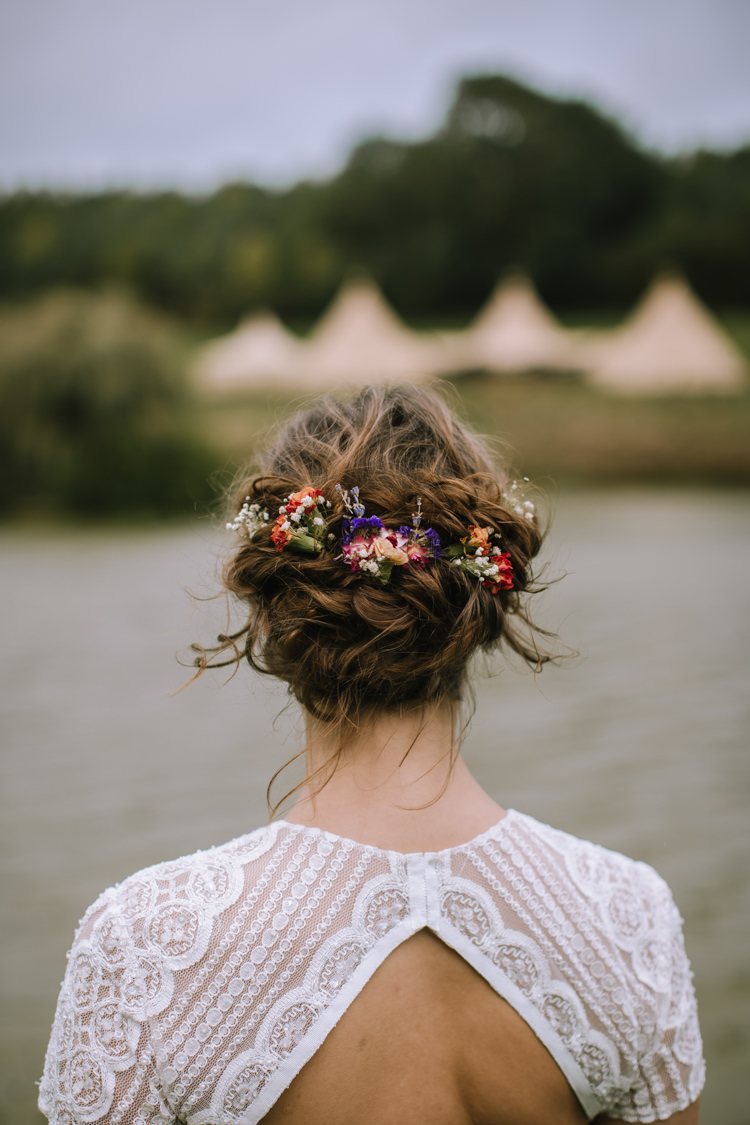 Hair Bride Bridal Style Up Do Braid Plait Flowers Messy Rustic Edgy Seasonal Autumnal Tipi Wedding Ideas http://www.sambennettphotography.co.uk/